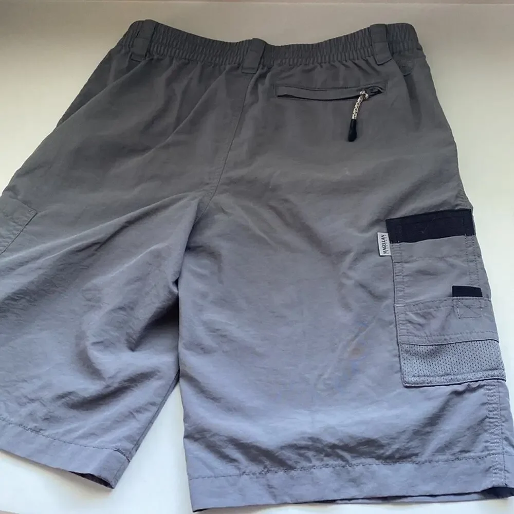 NWOT Magellan Outdoors Boys Shorts Fish Gear Water repellent size Large Grey